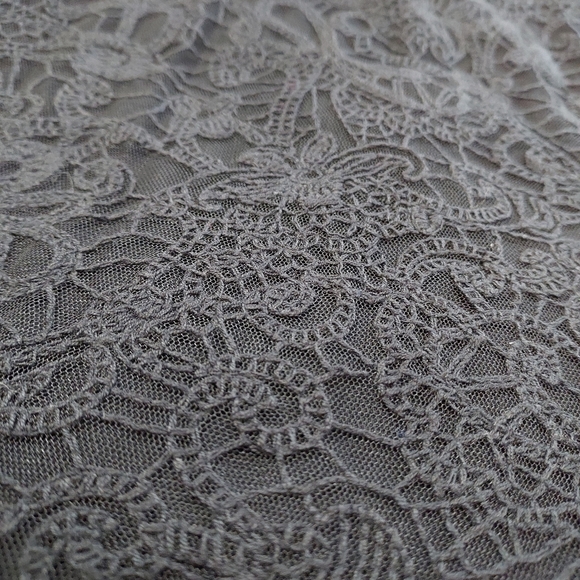 Black Lace front tank top - Picture 6 of 9